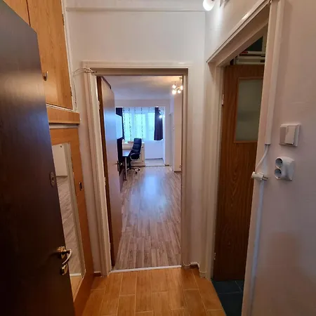 Cozy Flat Near Metro And Centrum * 부쿠레슈티
