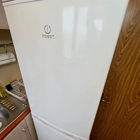 Cozy Flat Near Metro And Centrum 아파트 *